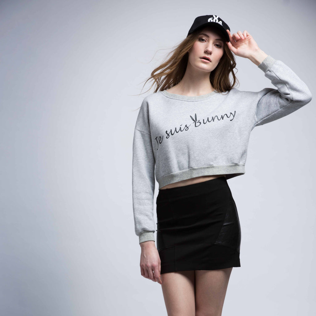 Je suis bunny crop sweatshirt