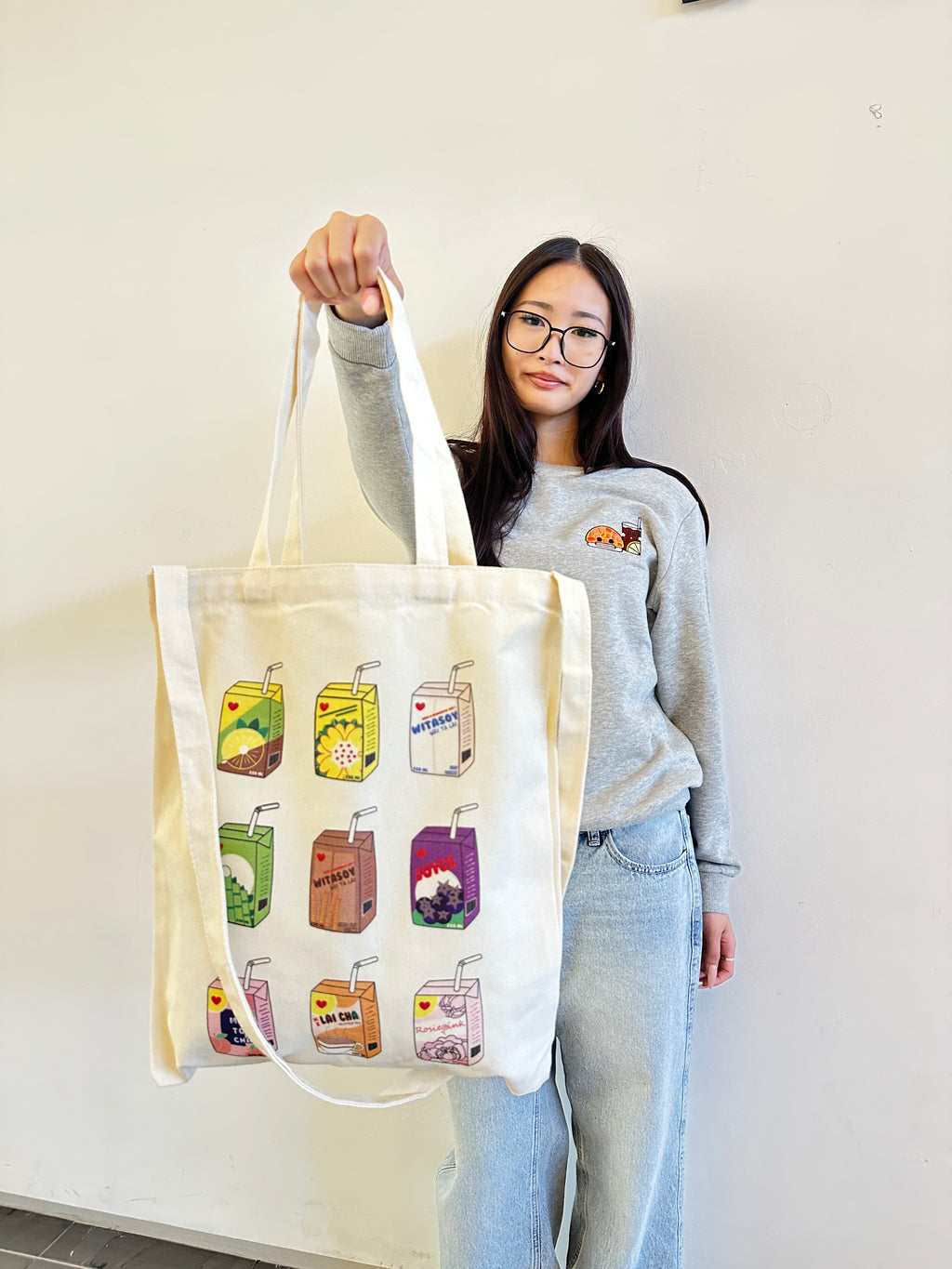 Vita lemon tea  Classic Canvas Tote Bag – Rosiepink Best Seller