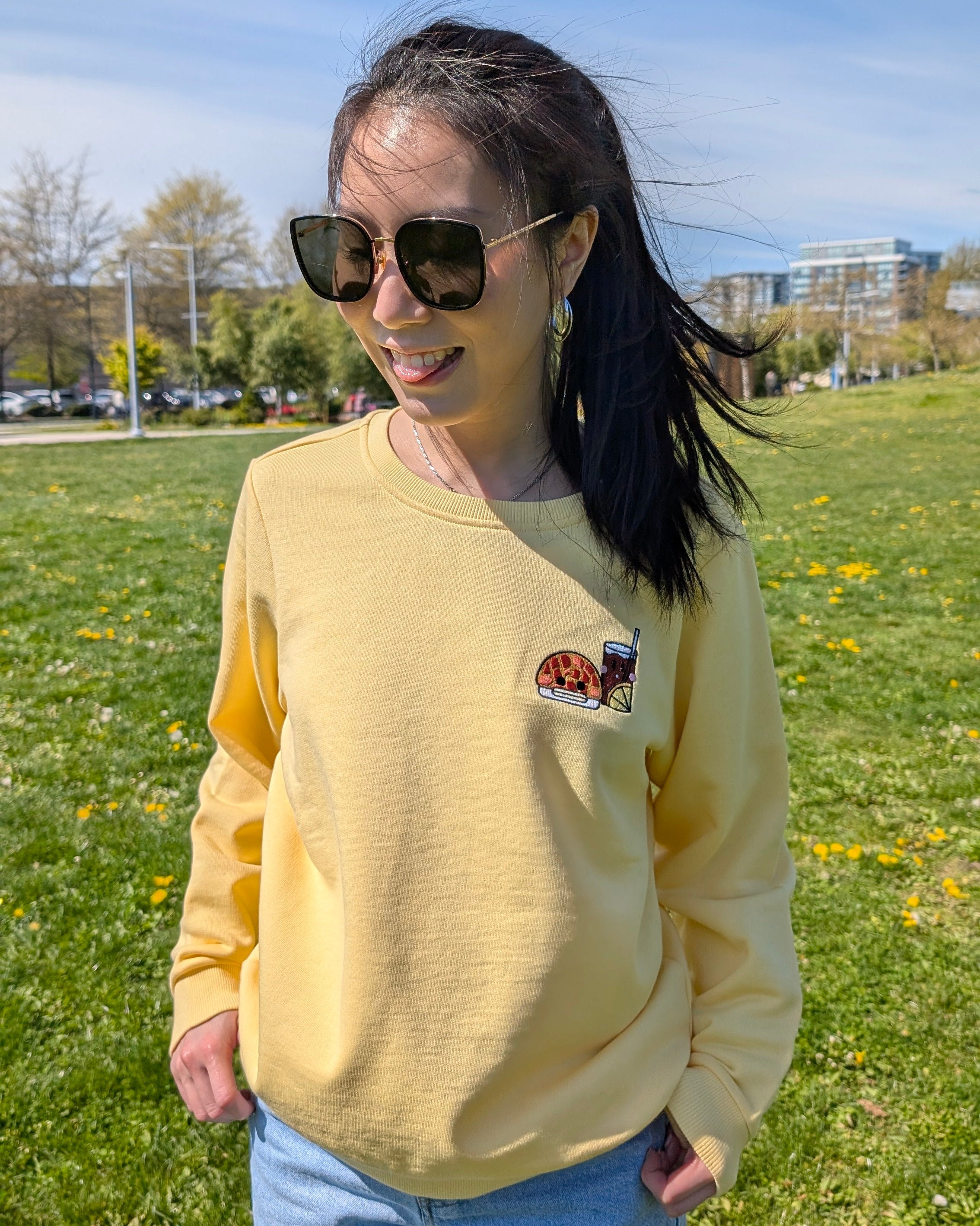 Pineapple Bun & Ice Lemon Tea Embroidered Sweatshirt – 100% Cotton 菠蘿包・凍檸茶刺繡衛衣